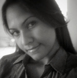 Meet your Posher, Claudia